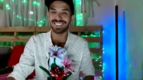 Snapshot of tomas_gerauld chatting on February 3, 6:22 am tomas gerauld. make me happy with 10000 tokens online show from February 3, 6:22 am