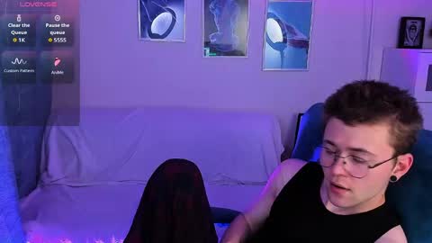 tomas_norton online show from May 30, 9:23 pm
