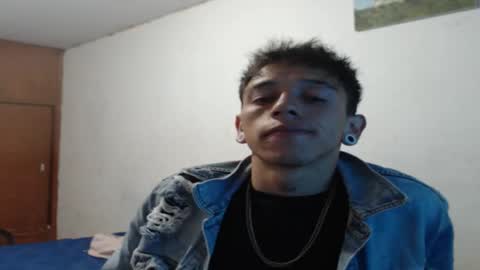 tomas_turbado_ online show from March 20, 5:01 am