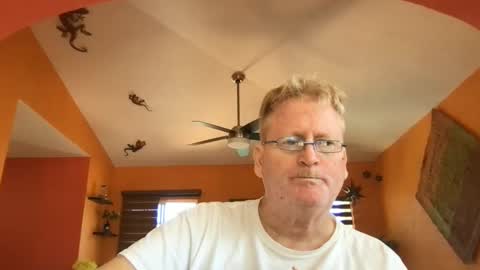 Hola online show from February 17, 6:25 pm