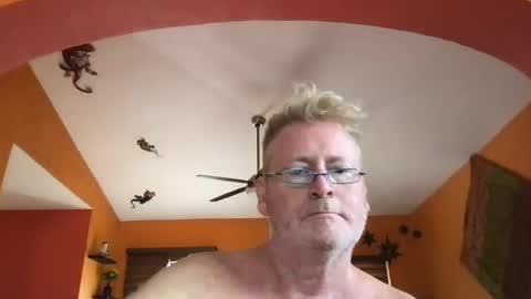 Hola online show from August 3, 4:44 pm