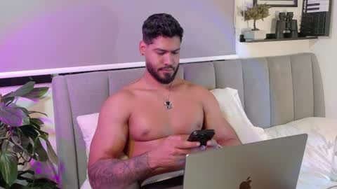 Tomas Ferrer online show from June 10, 11:35 pm