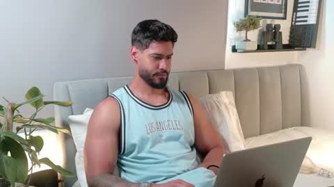 Tomas Ferrer online show from June 14, 8:33 pm