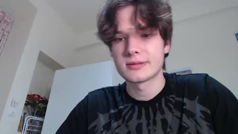 Snapshot of tomassdickpick chatting on February 25, 6:06 pm Tomas online show from February 25, 6:06 pm