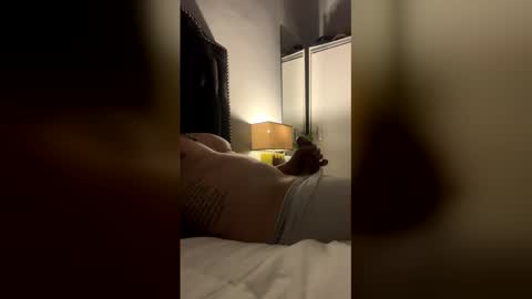 tomassshelby online show from March 22, 4:05 am