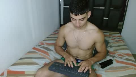 tomaz_18 online show from April 10, 3:50 pm