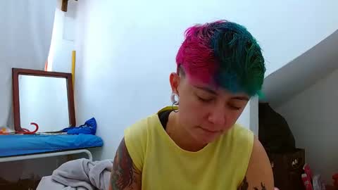 Blue online show from November 24, 6:07 pm