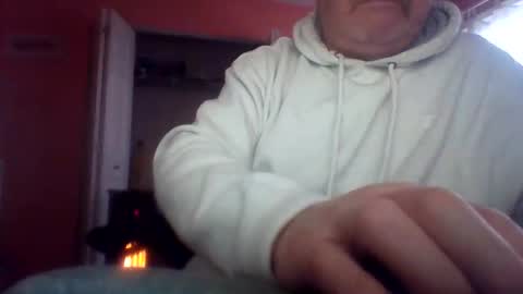 Snapshot of tomcat4848 chatting on March 16, 5:28 pm tomcat4848 online show from March 16, 5:28 pm