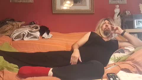 Snapshot of tomcatos1 chatting on February 3, 9:41 am Deborah la mas puta online show from February 3, 9:41 am