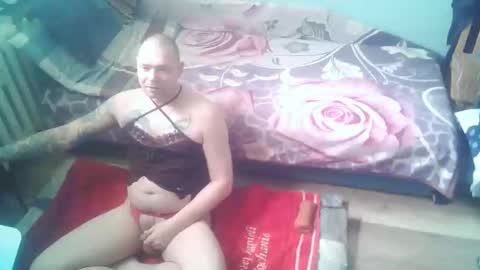 Tomek online show from May 2, 2:22 pm