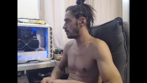 Snapshot of tomentomo chatting on December 3, 10:17 am Tont online show from December 3, 10:17 am