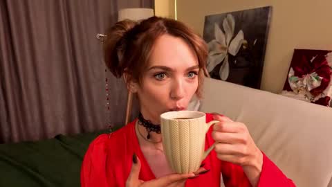 Lana online show from July 27, 7:10 pm