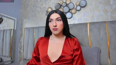 Snapshot of tomlondon_ chatting on January 9, 11:47 am online show from January 9, 11:47 am