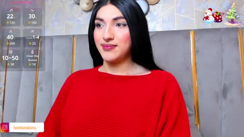 Snapshot of tomlondon_ chatting on February 1, 11:43 am online show from February 1, 11:43 am