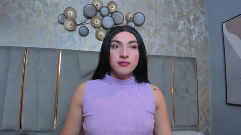 Snapshot of tomlondon_ chatting on February 9, 11:47 am online show from February 9, 11:47 am