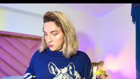 Snapshot of tomlondon_ chatting on September 10, 11:54 am online show from September 10, 11:54 am