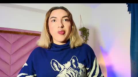 Snapshot of tomlondon_ chatting on September 30, 12:10 pm online show from September 30, 12:10 pm