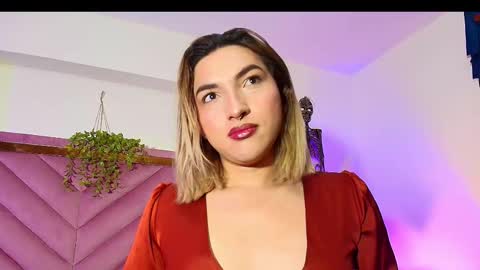 Snapshot of tomlondon_ chatting on October 11, 12:47 pm online show from October 11, 12:47 pm