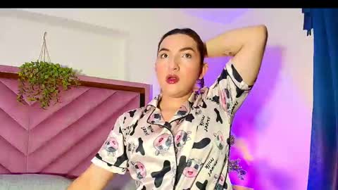 Snapshot of tomlondon_ chatting on October 16, 12:17 pm online show from October 16, 12:17 pm