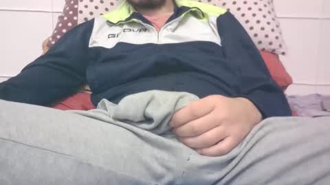 Snapshot of tommaso9046 chatting on January 5, 4:16 pm tommaso9046 online show from January 5, 4:16 pm