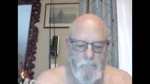 Tommie online show from December 16, 12:32 pm