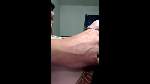 Snapshot of tommy11085 chatting on April 16, 6:03 am tommy11085 online show from April 16, 6:03 am