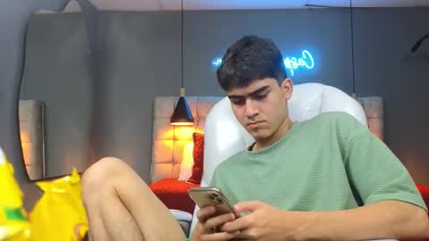 Tommy  online show from February 25, 8:47 am