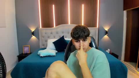 Tommy  online show from October 7, 3:25 am