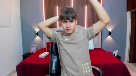 Tommy  online show from October 25, 4:20 am