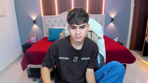 Tommy  online show from February 13, 3:46 am