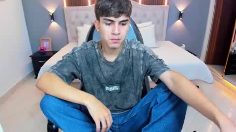 Tommy  online show from February 21, 3:29 am