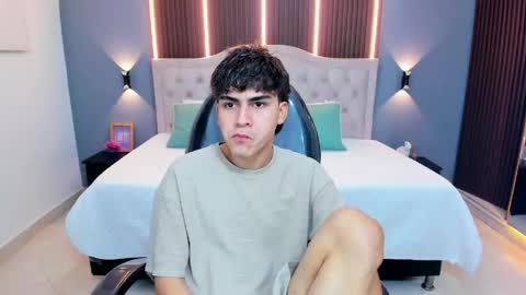 Tommy  online show from April 16, 3:29 am