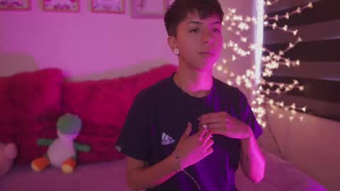 Blue  online show from March 1, 4:44 pm