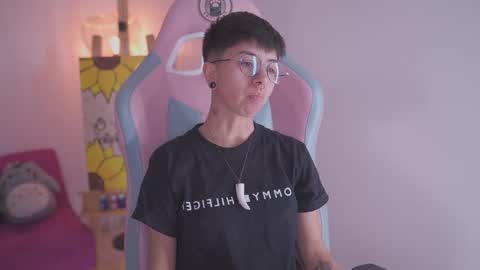 Blue  online show from November 27, 7:05 pm