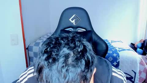 Twitter BreddTommy IG tommy bredd online show from February 23, 8:28 pm