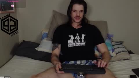 Tommy Sins online show from November 20, 2:17 pm