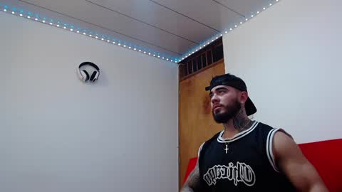 Steven online show from February 8, 12:39 pm