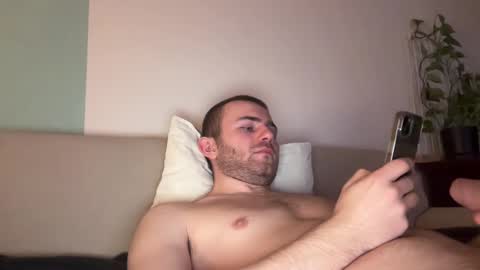 tommyflash_tut online show from February 26, 7:38 pm