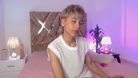 Tommy Foxboy online show from December 2, 2:41 pm