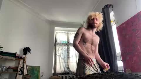 Snapshot of tommyg6420 chatting on September 8, 2:49 pm First Show ever 3 online show from September 8, 2:49 pm