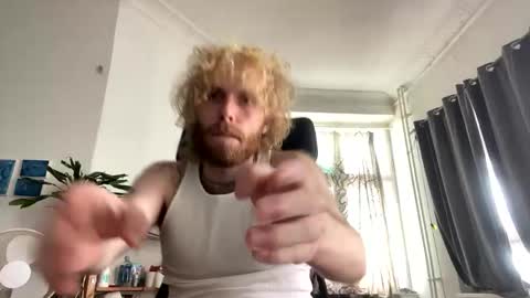 Snapshot of tommyg6420 chatting on September 13, 1:22 pm First Show ever 3 online show from September 13, 1:22 pm