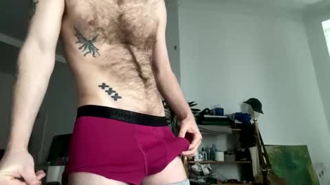 Snapshot of tommyg6420 chatting on October 28, 2:42 pm First Show ever 3 online show from October 28, 2:42 pm