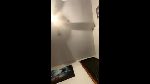 Snapshot of tommygunz62 chatting on October 23, 2:00 am tommygunz62 online show from October 23, 2:00 am