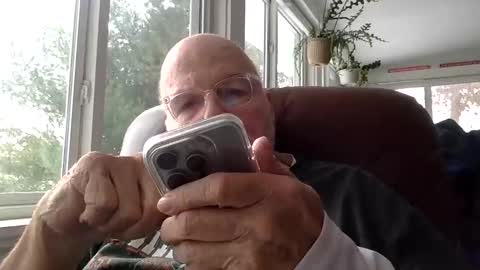 Snapshot of tommyknocker1 chatting on December 17, 3:07 pm tommyknocker1 online show from December 17, 3:07 pm