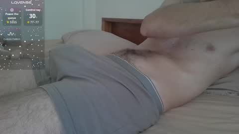 Snapshot of tommyshe1by chatting on February 27, 8:36 am tommyshe1by online show from February 27, 8:36 am