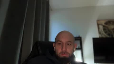 Thomas Fit online show from February 5, 6:29 am