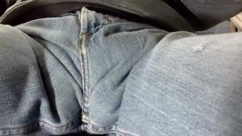 Snapshot of tomscibbly chatting on December 25, 4:43 pm tomscibbly online show from December 25, 4:43 pm