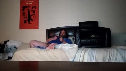 tomthebomb347 online show from January 1, 7:09 am