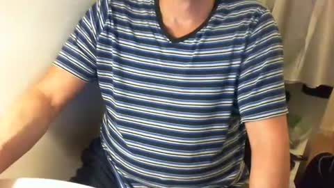 Snapshot of tomtom02029 chatting on December 12, 11:03 pm Tom online show from December 12, 11:03 pm