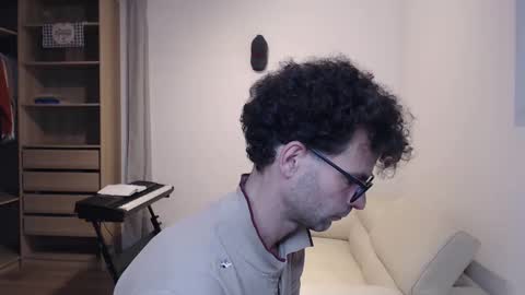 tomyhartman online show from December 5, 5:28 pm